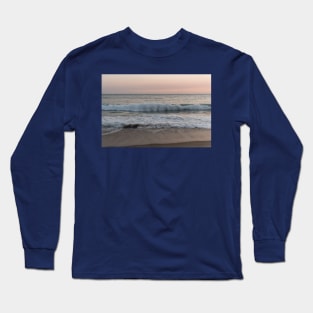 Beautiful sunset at the Pacific coast vista near Point Mugu, California Long Sleeve T-Shirt